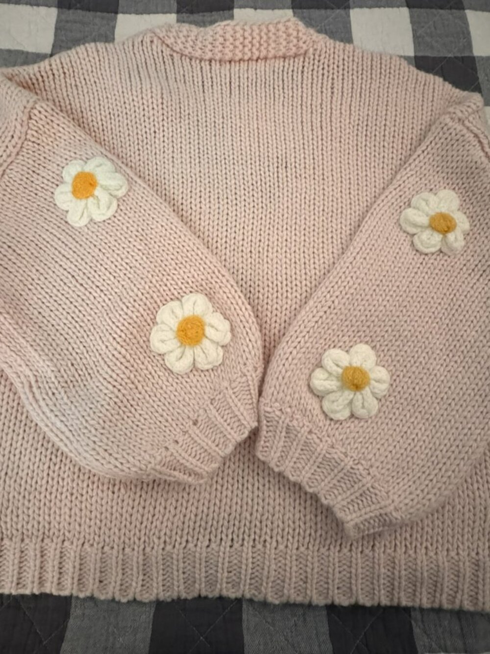Altar’d State 3D Daisy Open-Front Cardigan – Light Pink – Size Large - CG0517 - Picture 3 of 8